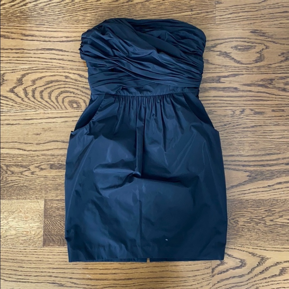 Black mini dress with bow back❤️
